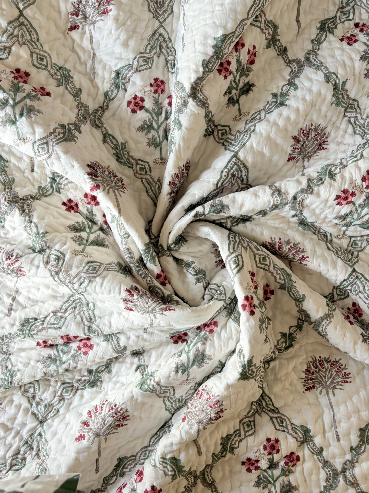 Crimson Jharokha Reversible Cotton Quilt