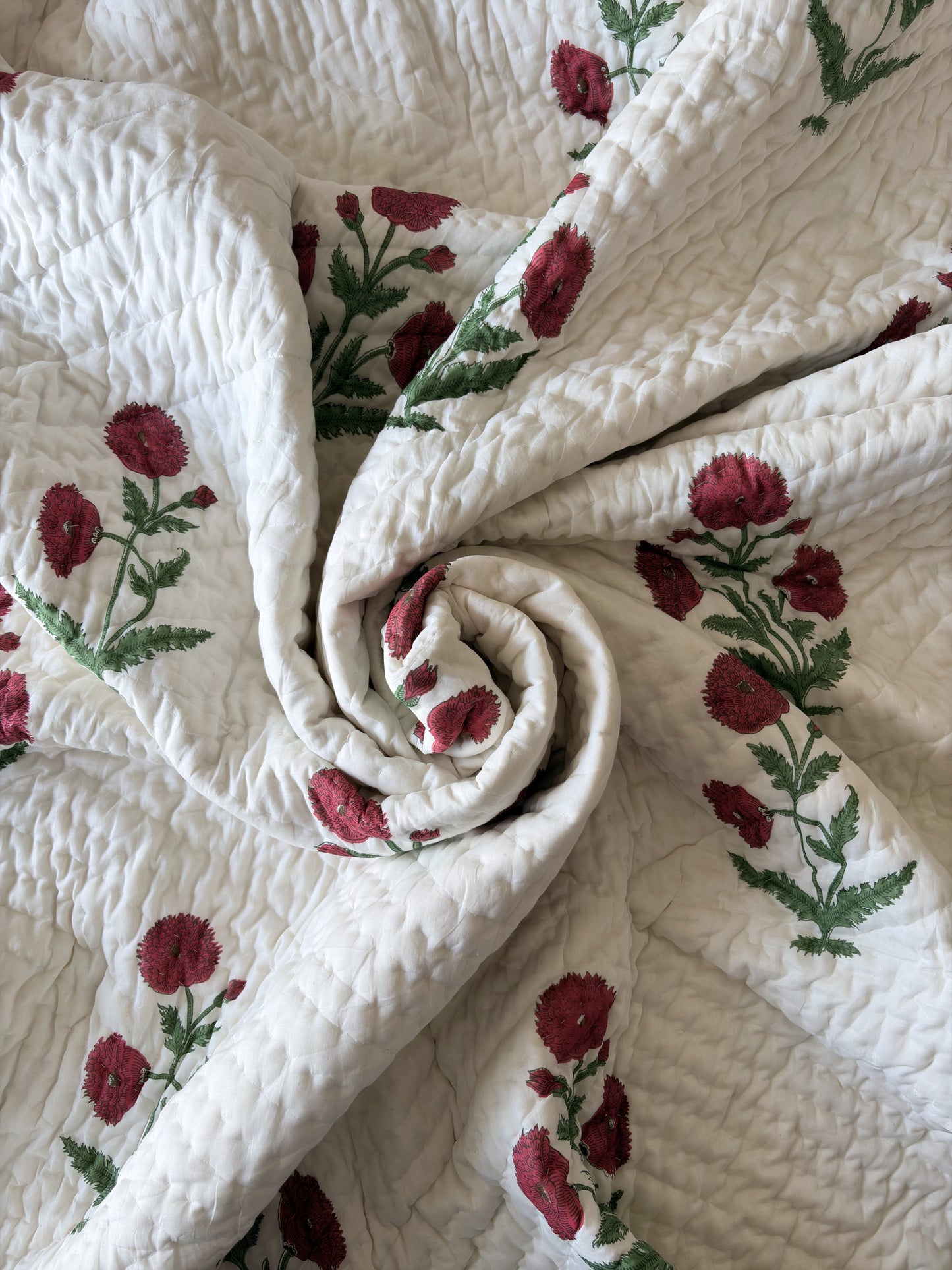 Poppy Paradise Reversible Cotton Quilt